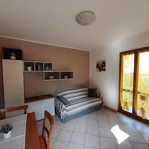 https://marco-apartment-holiday-apartment-luino.it-lombardy.com